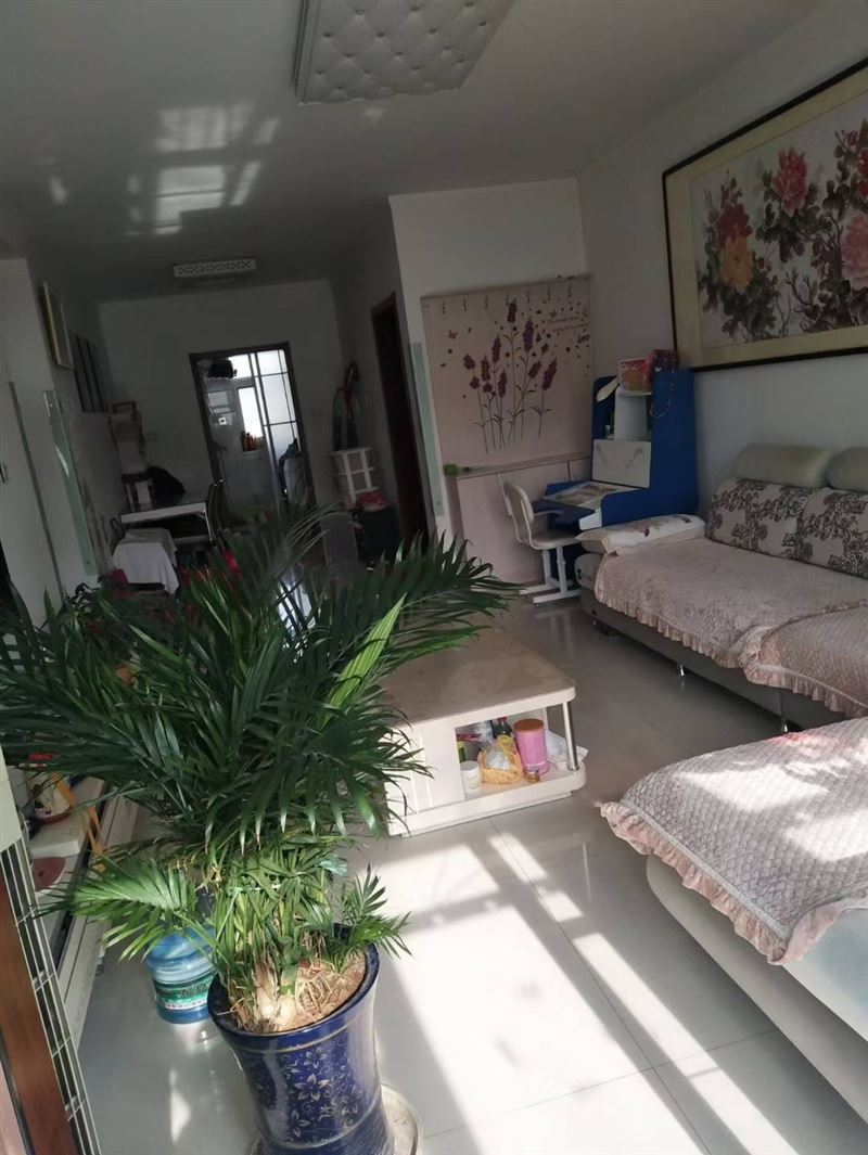 出租山王社区住房一套，靠近淄博七中，6楼面积92平米，两室两厅，设施齐全，中等装修免